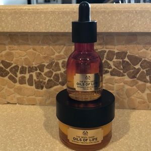 The Body Shop Oils of Life Cream & Oil Combo